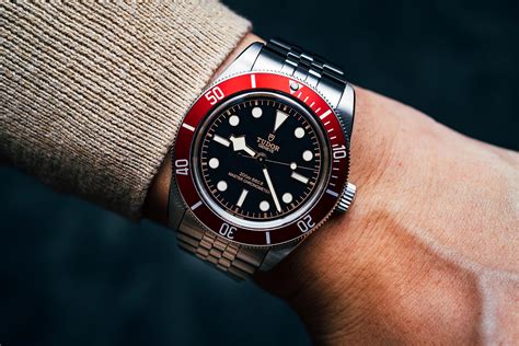 tudor black bay bronze lug width|tudor black bay red bezel.